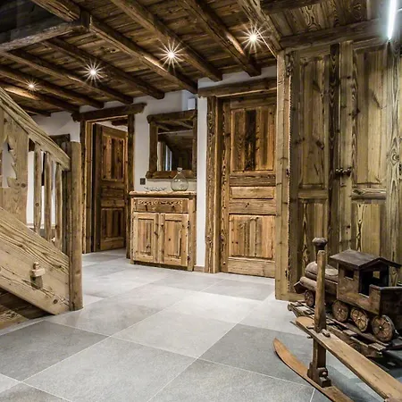 Chal'heureux + Annexe Dağ evi *